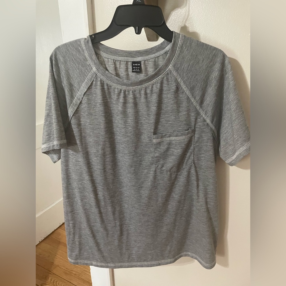 3 Shein Women's Tops!! - Picture 4 of 9